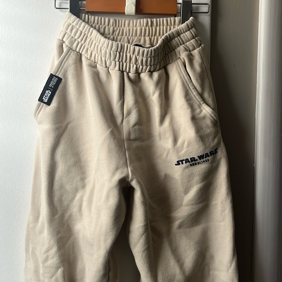 Smash + Tess x Star Wars Droid Joggers - Picture 4 of 9